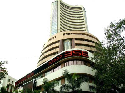 Sensex down 133 points in early trade; banks lead fall