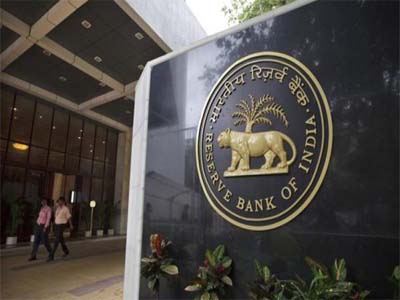 Bank stocks slump after RBI hikes cash reserve ratio