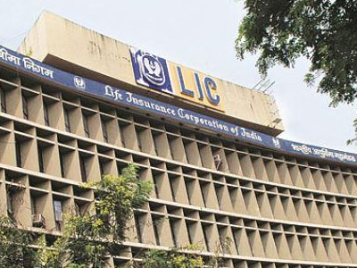 LIC sees a sharp fall in NPAs from Rs 70.40 bn in Mar to 15.80 bn in Oct