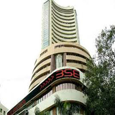 Sensex gives up early gains, trips 27 points