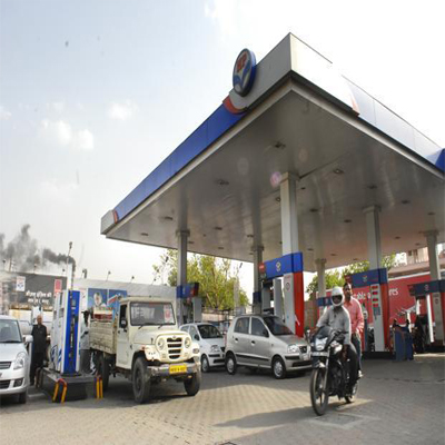 Oil marketing companies gain as crude prices fall; BPCL hits new high