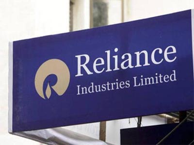 Reliance Industries hits fresh 9-year high