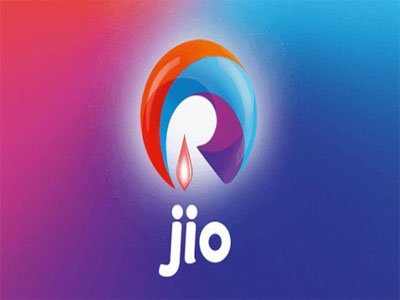 Reliance Jio-SBI tie-up: Now, watch a movie, or go shopping while banking