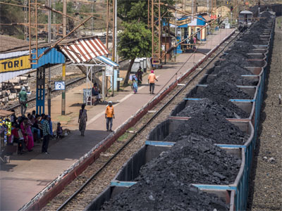 Coal stockpiles rise at ports as rail-car shortage slows deliveries