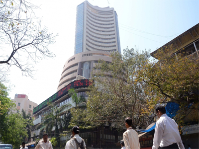 Sensex, Nifty open in red; Reliance Industries, ICICI bank among early losers