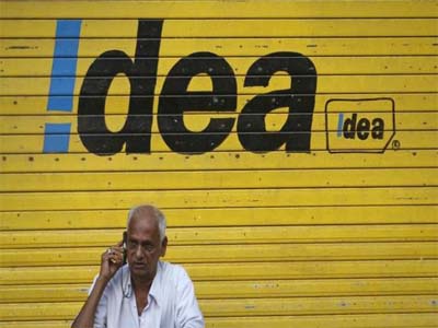 Reduce rating on Idea Cellular: Spectrum buys will make Idea’s financials messier