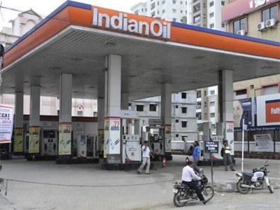 India’s largest refiner IOC setting up Singapore oil unit: Sources