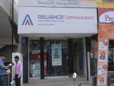 Reliance Communications slips on weak Q4 results