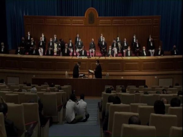 Nine new judges administered oath of office by CJI, SC strength rises to 33