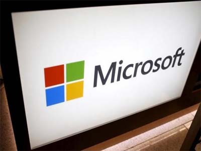 Microsoft to warn email users of suspected hacking by governments