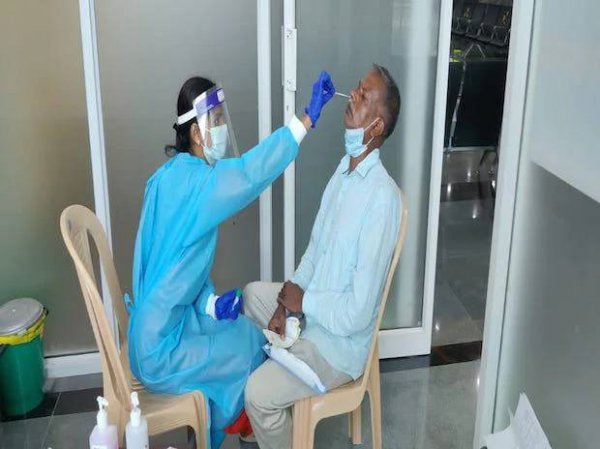 India's Omicron tally crosses 1,000-mark, Maharashtra tops with 450 cases