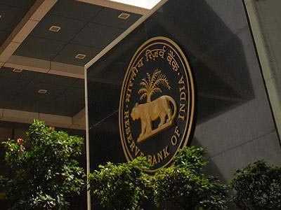 New Rs 100 note coming in April, old notes to be withdrawn gradually