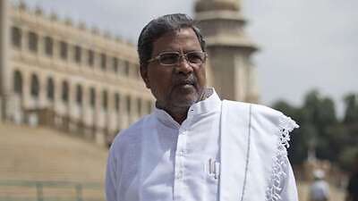 Former Karnataka Chief Minister Siddaramaiah tests positive for COVID-19