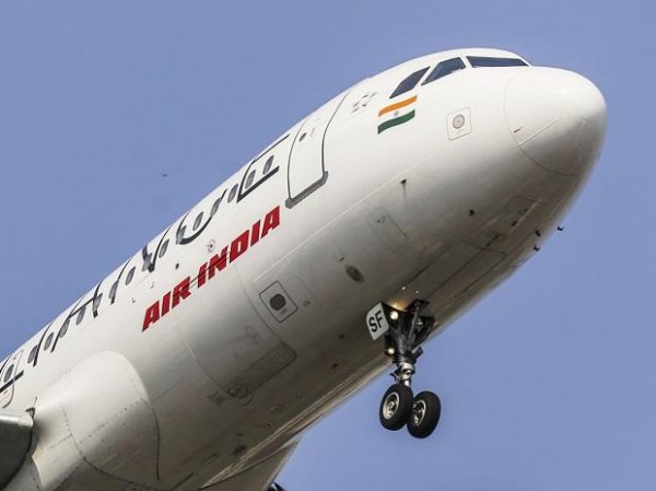 Air India owes Rs 2,350 crore to AAI, SpiceJet Rs 185 crore
