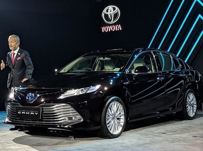 Toyota to hike price of Camry Hybrid & Vellfire models from next month