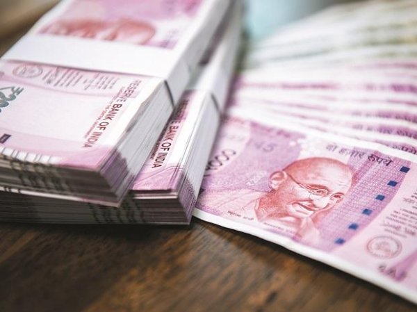 Rupee rises 3 paise to 73.08 against the US dollar in early trade