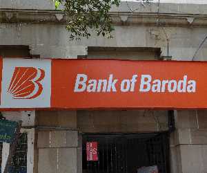 Bank of Baroda dips on decline in Q2 net profit