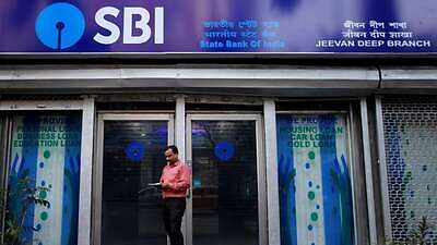 SBI plans to recruit 14,000 employees this year, proposed VRS not cost-cutting exercise