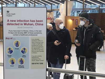 Coronavirus: death toll in China soars to 722