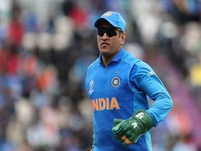 Army distances itself from Dhoni's gloves row; says 'nothing to do with us'