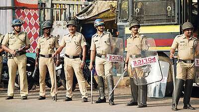 Maharashtra govt to recruit 10,000 police personnel, process to be completed within a year