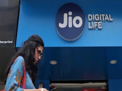 Reliance Jio to charge for voice calls made on other networks after TRAI's review of IUC regime