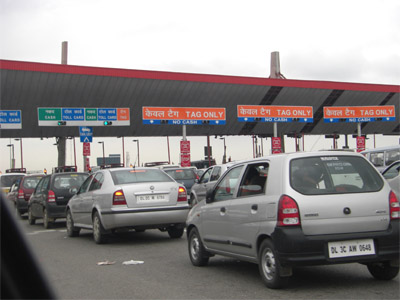 Accept old Rs 500/1,000 notes till Nov 11: NHAI to toll plazas
