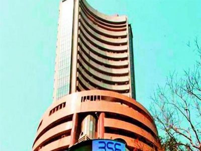 Sensex plunges 424 pts