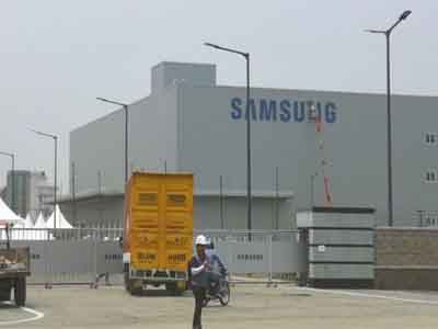 PM Modi, South Korean President to launch Samsung plant, world's biggest mobile factory in Noida