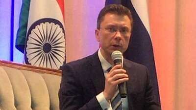 Russia chips in on India-China border row; says New Delhi, Beijing should engage in meaningful dialogue